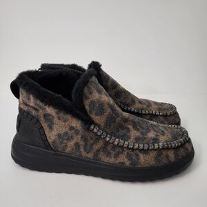 HEY DUDE Denny Leo Nut Boots Womens 9 Black Booties Leopard Faux Fur Lined